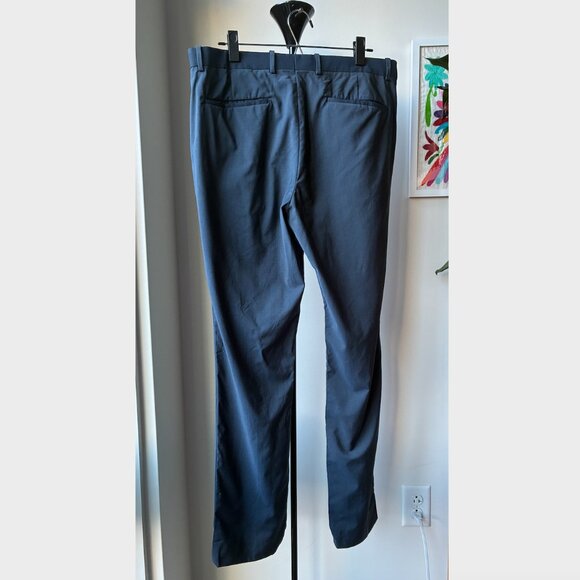 Theory's Men Wool Jake Pant in Eclipse (Navy Blue w/ Tonal Pattern) - Size 34 - Picture 4 of 6